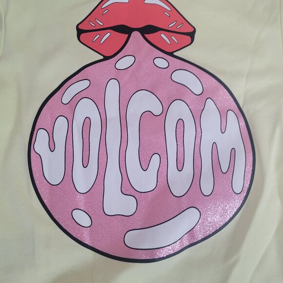 NWT VOLCOM T-Shirt Wmns Sz Small 4/6 Cotton Yellow Red Lips Pink Glitter Bubble - Picture 4 of 9